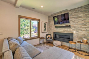 Charming Cle Elum Townhome with Balcony and Views